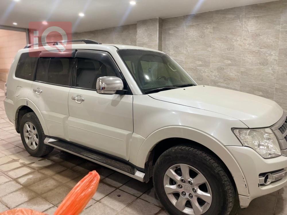 ميتسوبيشي باجيرو